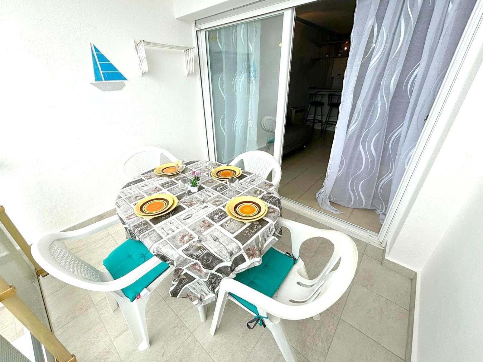 Meda Chica 3E Apartment Roses Exterior foto